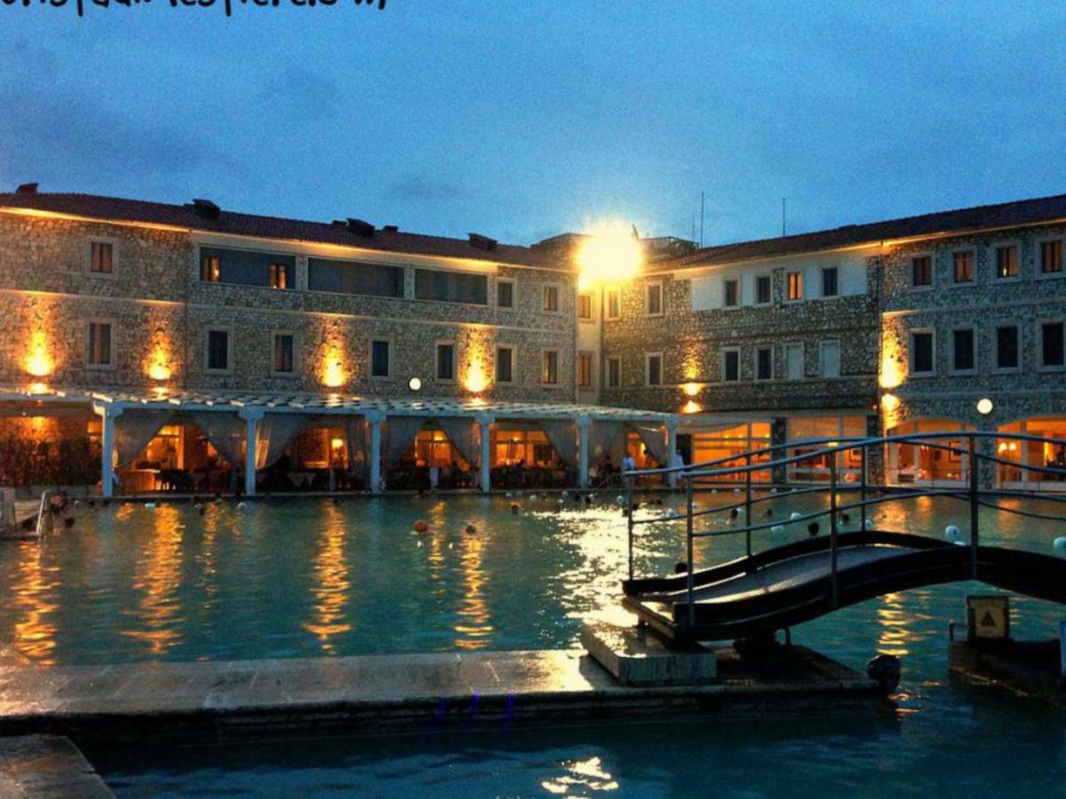 Vista Panoramica Sulle Terme Di Saturnia Apartment Poggio Murella Exterior photo